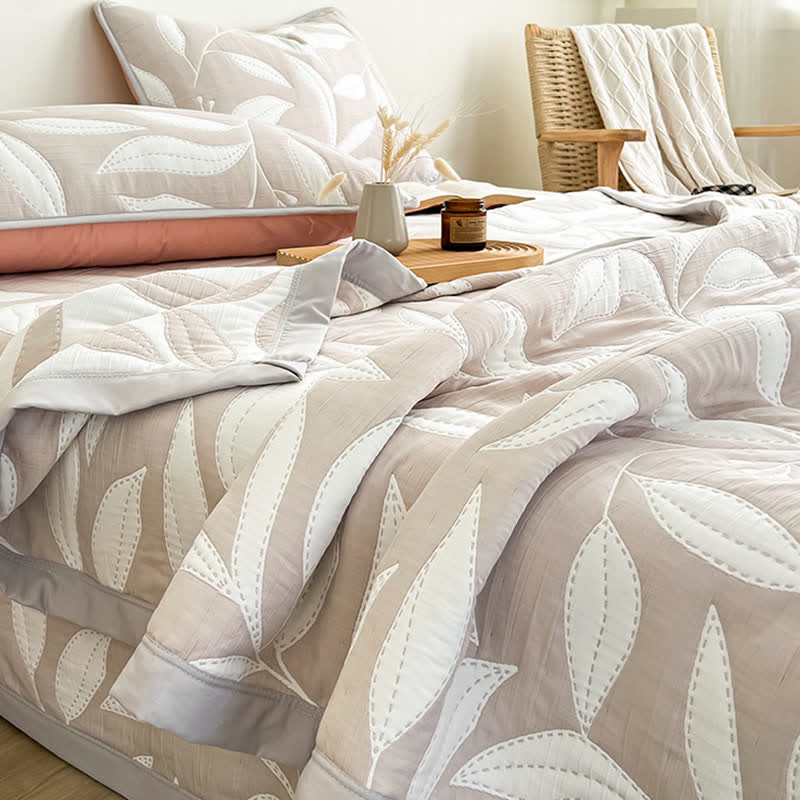 Leaf Pattern Jacquard Coverlet Blanket