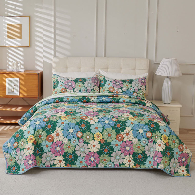 Vintage Luxury Green Clovers Coverlet