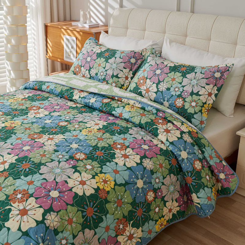Vintage Luxury Green Clovers Coverlet