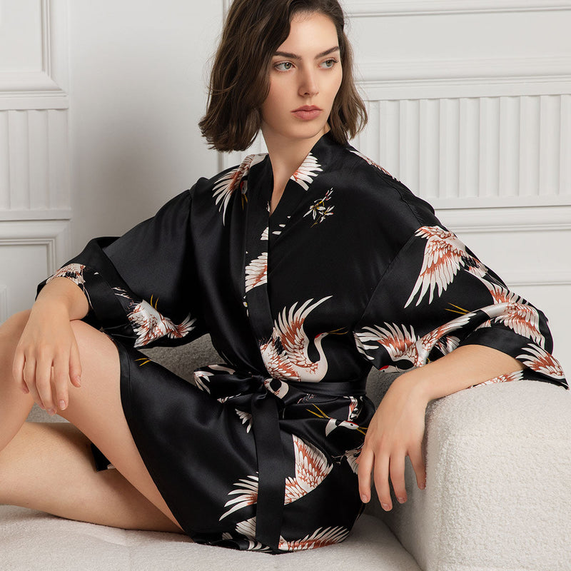 19Momme Women's Silk Crane Print Short Robe